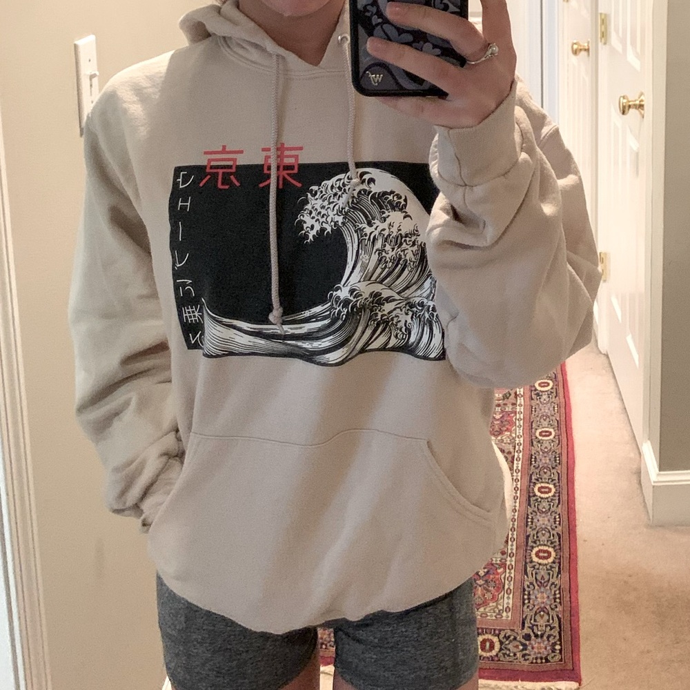 GRAPHIC HOODIE